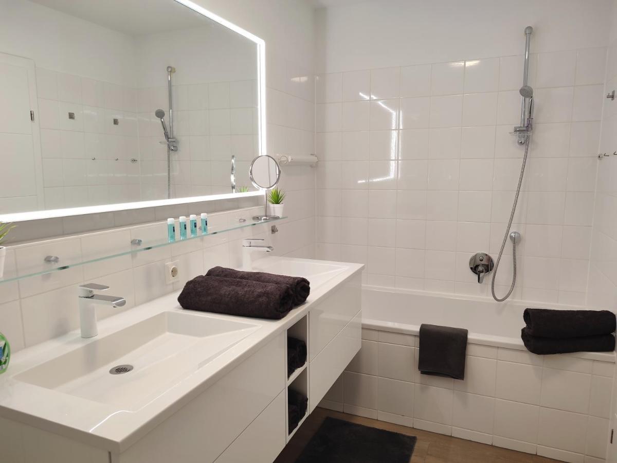 אוברטאורן Modern Mountain Apartment - Free Parking & Sauna מראה חיצוני תמונה